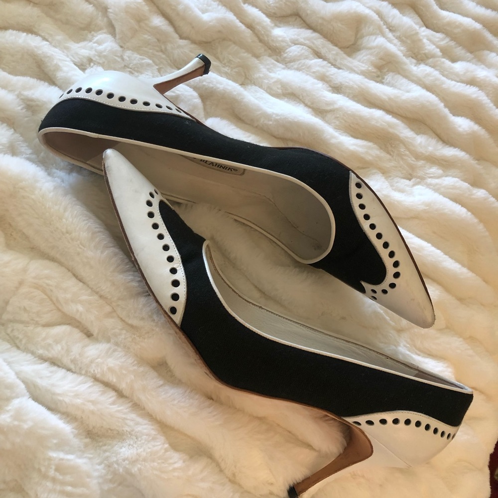 Manolo Patent Black/White heals. Excellent condition a few minor marks.